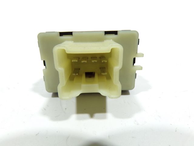 Commande lève-vitre avant droit