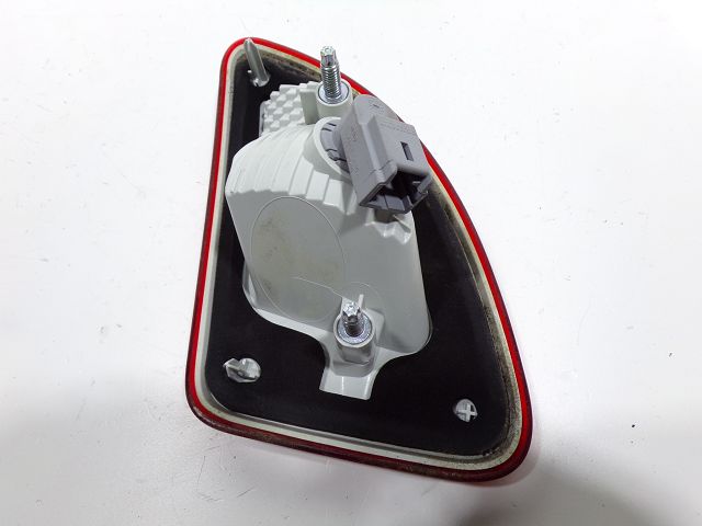 Feu arrière intérieur droit