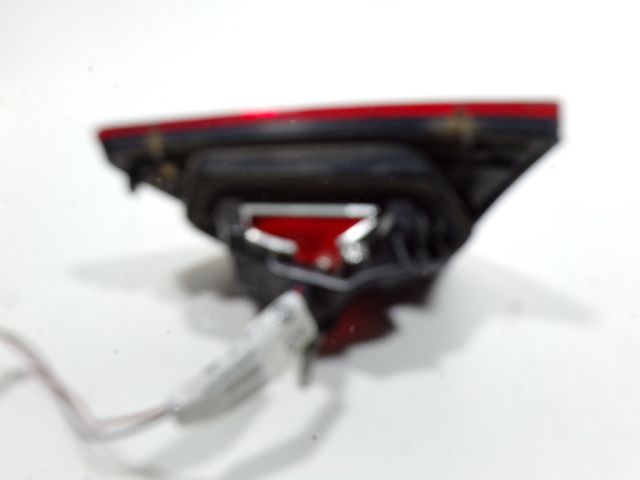 Feu arrière intérieur gauche