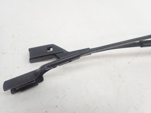 Bras d'essuie-glace avant