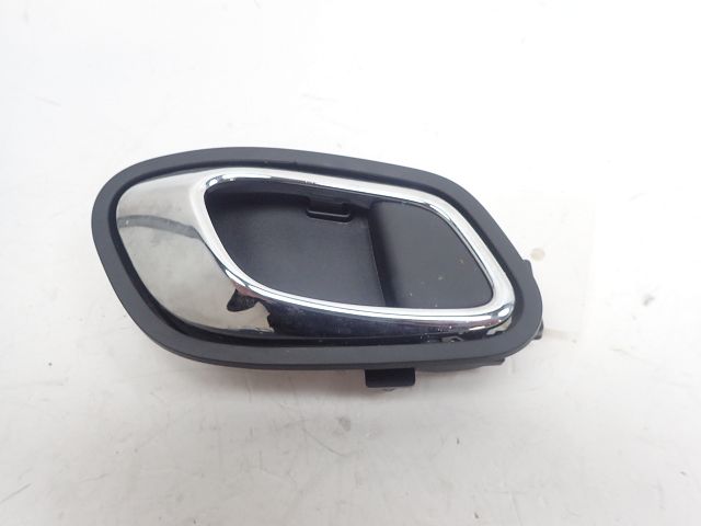 Poignée intérieure porte avant gauche