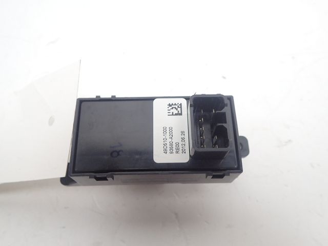 Commande lève-vitre avant droit