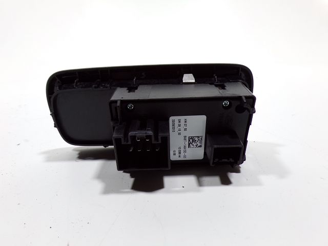 Commande lève-vitre avant gauche