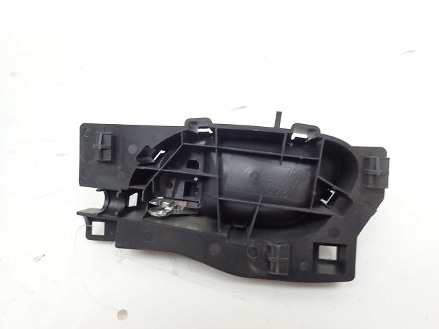 Poignée intérieure porte avant droite