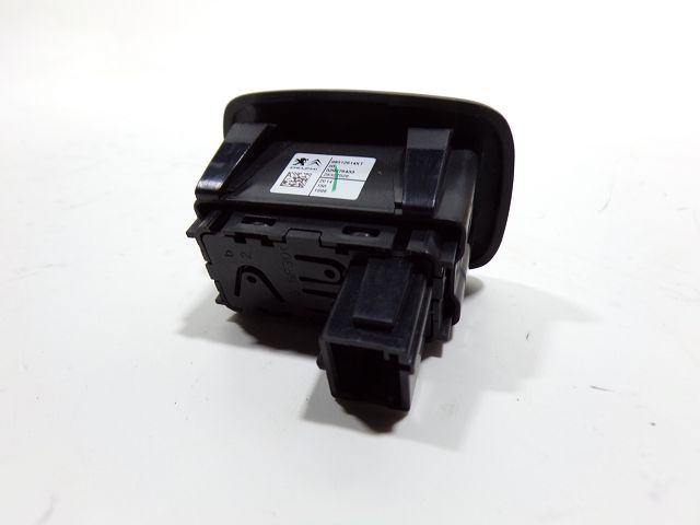 Commande lève-vitre arrière droit