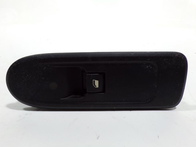 Commande lève-vitre avant droit