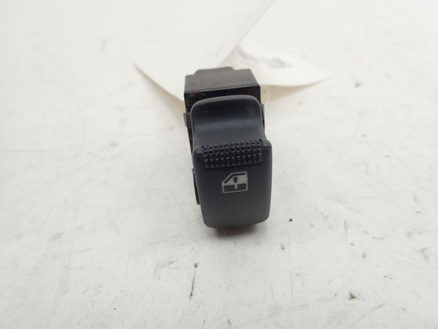 Commande lève-vitre avant droit