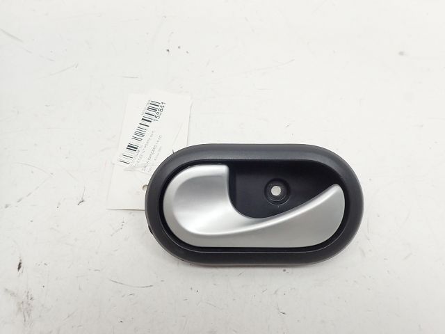 Poignée intérieure porte avant gauche