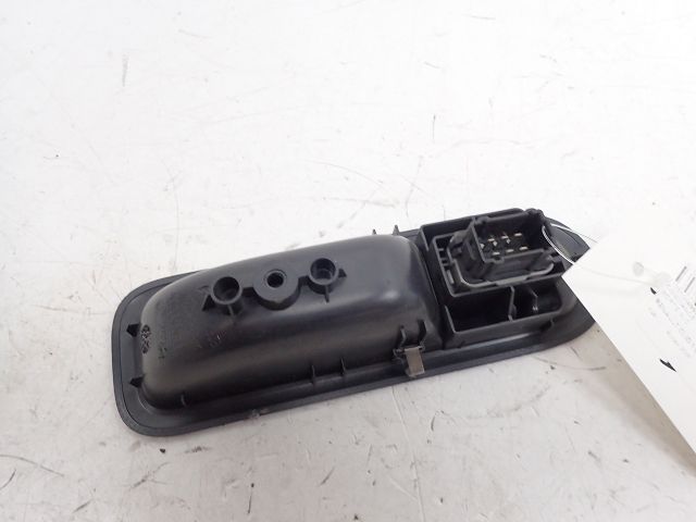 Commande lève-vitre avant droit