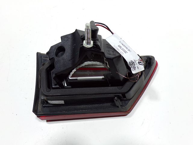 Feu arrière intérieur droit