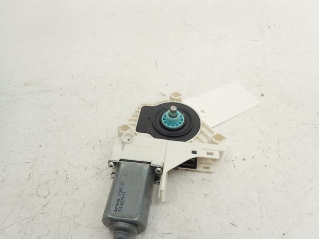 Leve-vitre electrique avant droit