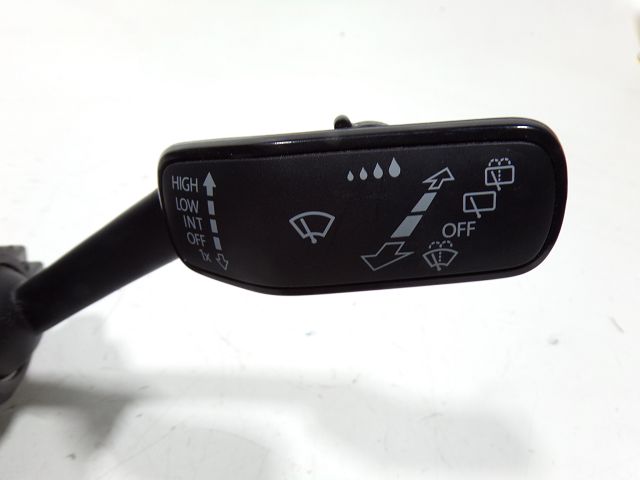 Commande sous-volant