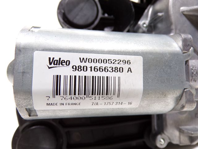 Moteur d'essuie glace arrière