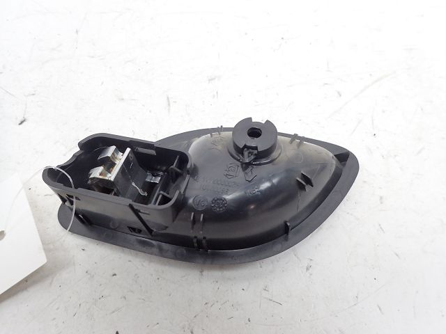 Poignée intérieure porte avant droite