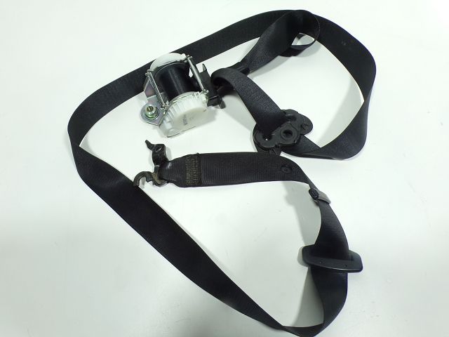 Ceinture avant gauche