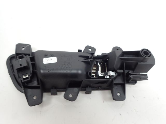 Poignée intérieure porte avant gauche