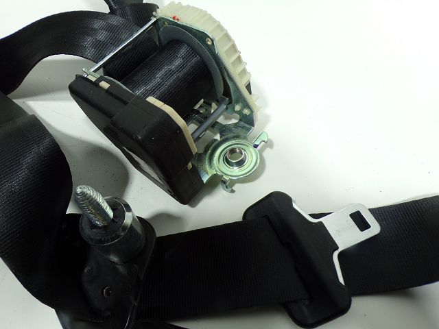 Ceinture avant droite