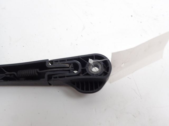 Bras d'essuie-glace arrière