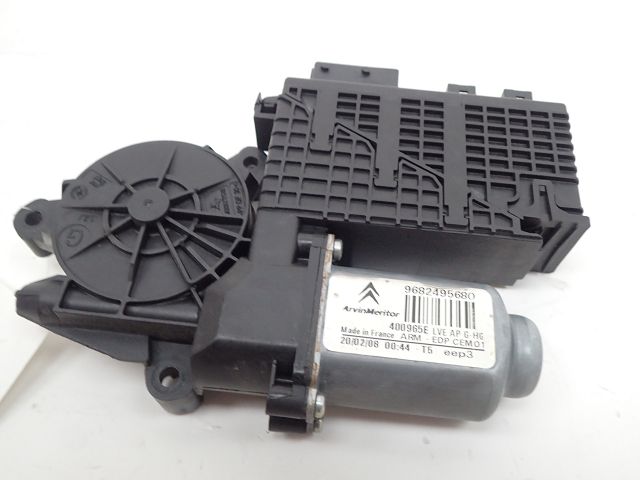 Lève-vitre électrique avant droit