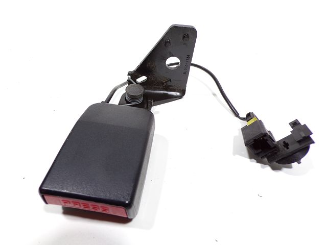 Ancrage ceinture arrière droit