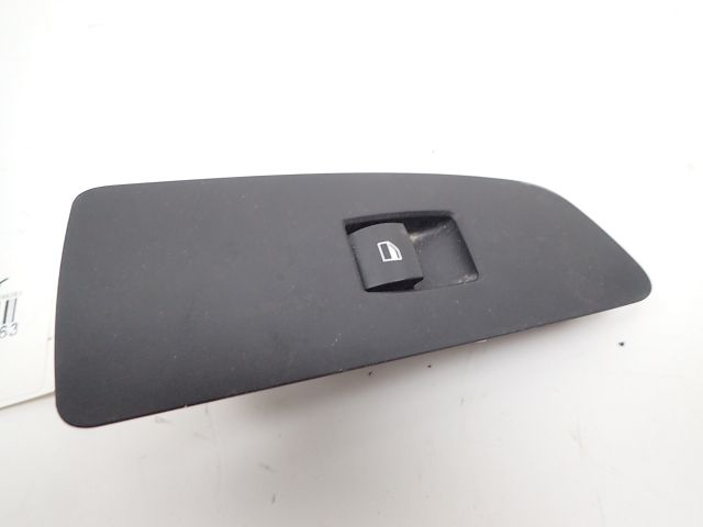 Commande lève-vitre avant droit