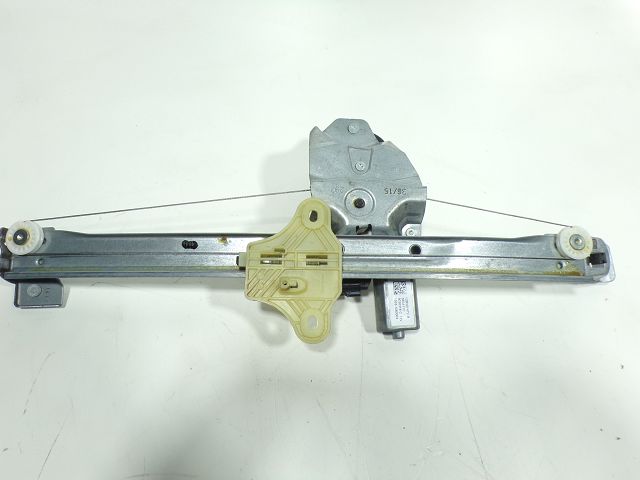 Lève-vitre électrique avant droit