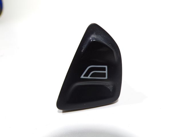 Commande lève-vitre avant gauche