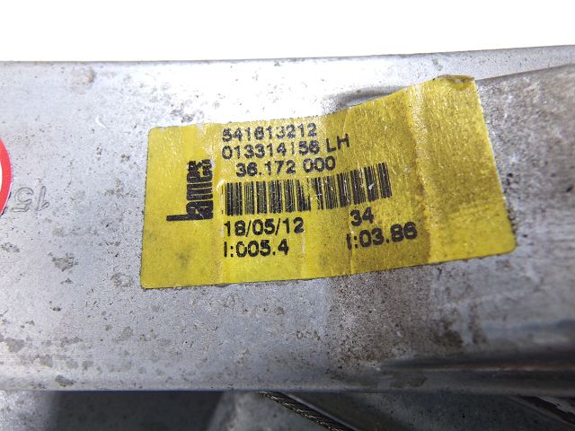 Lève-vitre électrique avant gauche