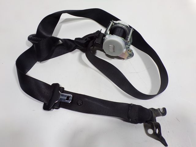 Ceinture avant gauche