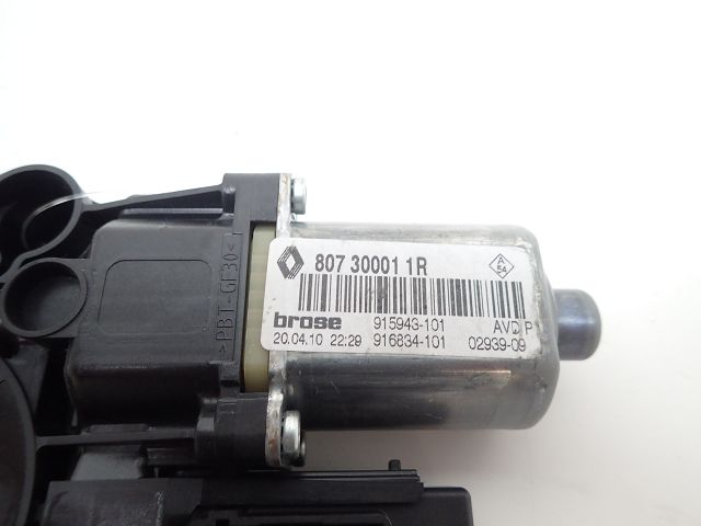 Lève-vitre électrique avant droit