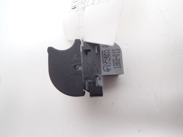 Commande lève-vitre avant droit