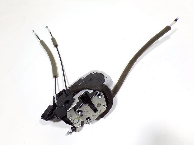 Serrure de porte arrière droite