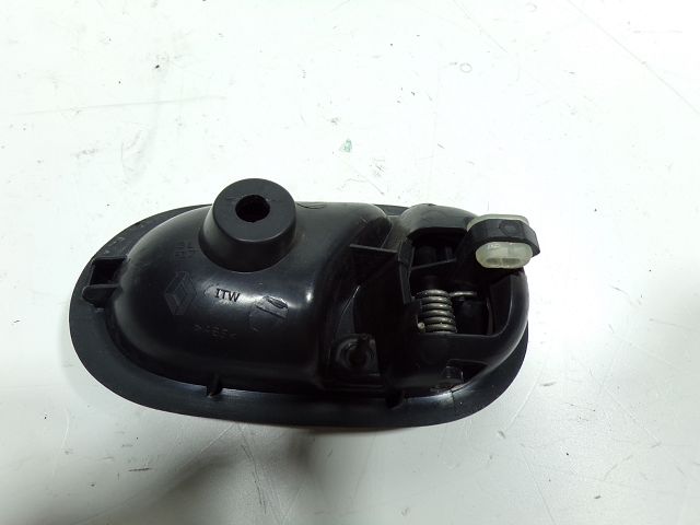 Poignée intérieure porte avant gauche