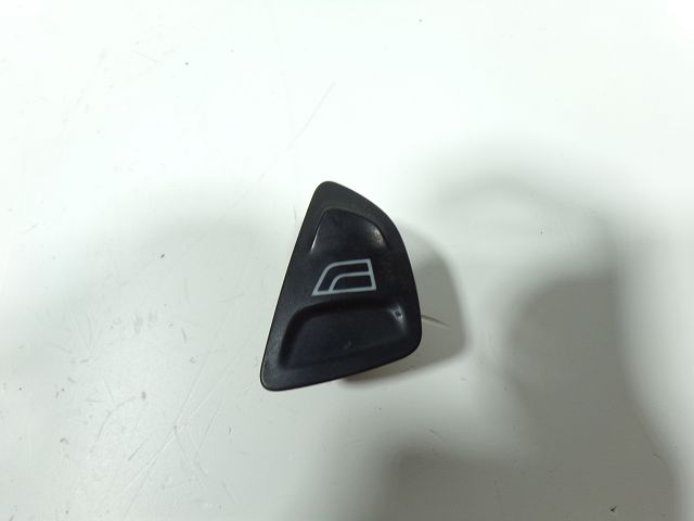 Commande lève-vitre avant gauche