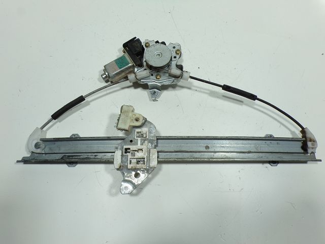 Lève-vitre électrique avant droit