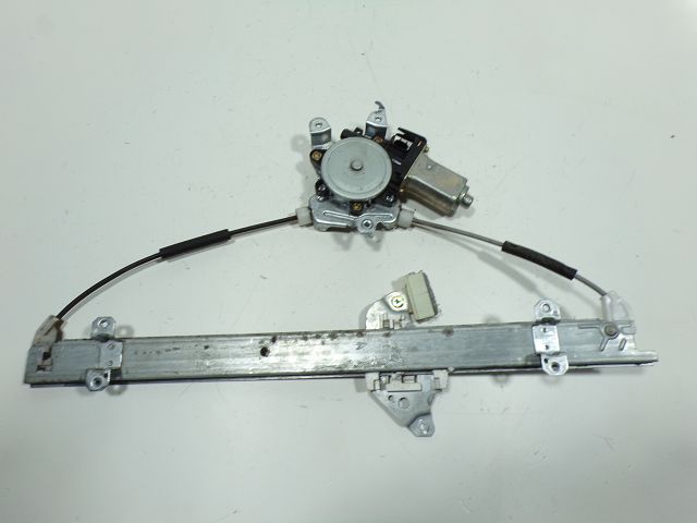 Lève-vitre électrique avant droit