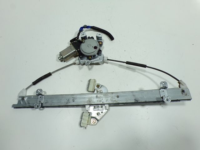 Lève-vitre électrique avant gauche