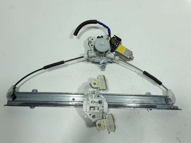 Lève-vitre électrique avant gauche