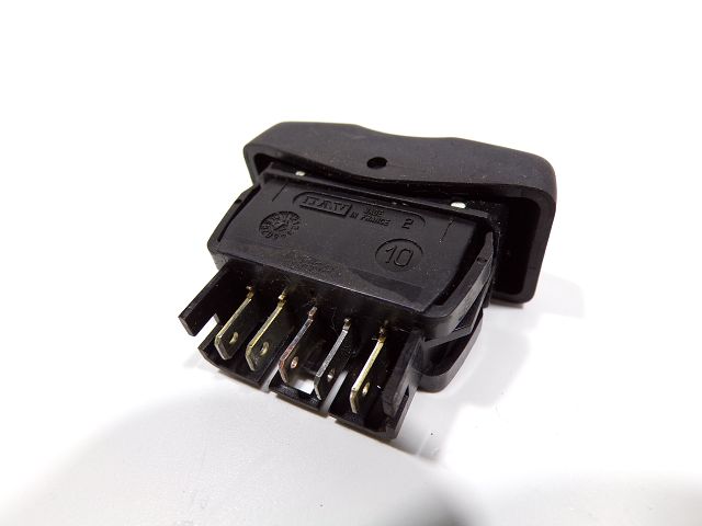 Commande lève-vitre avant gauche