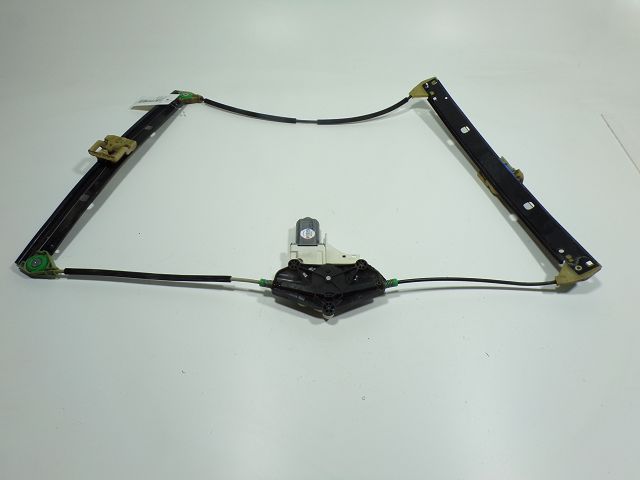 Lève-vitre électrique avant gauche