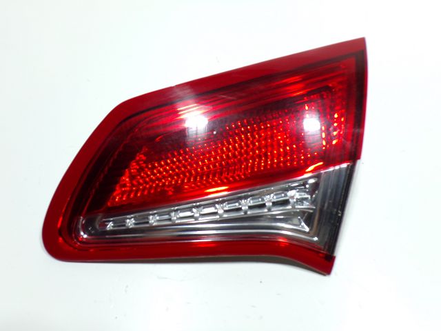 Feu arrière intérieur droit