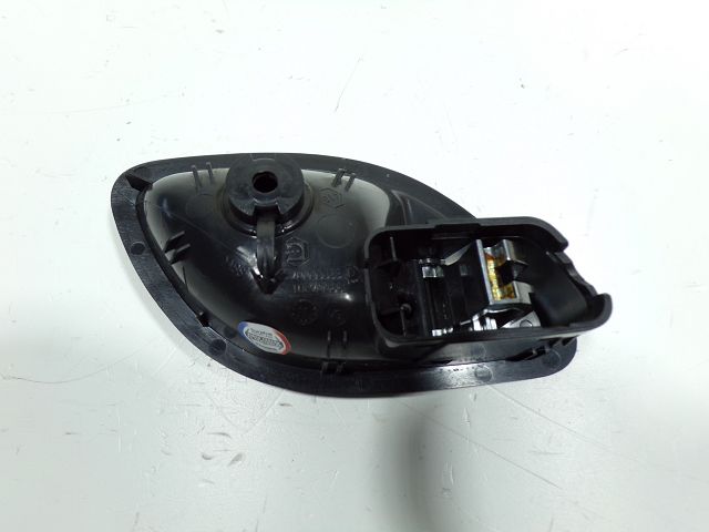 Poignée intérieure porte arrière gauche