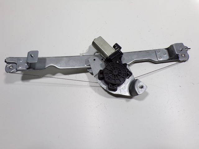 Lève-vitre électrique avant droit