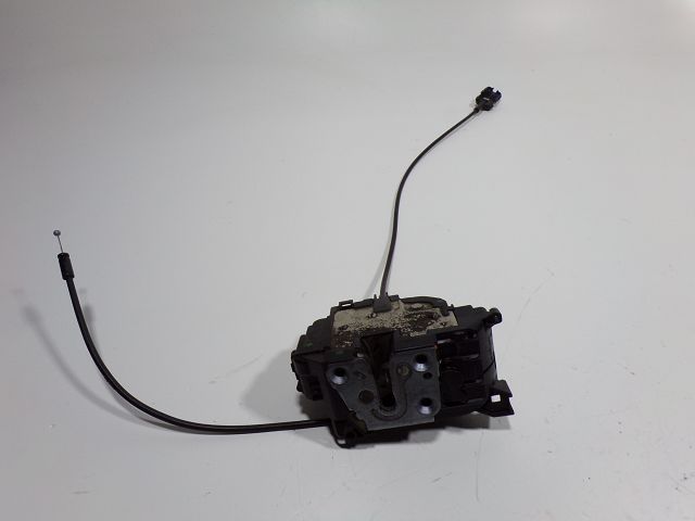 Serrure de porte arrière gauche