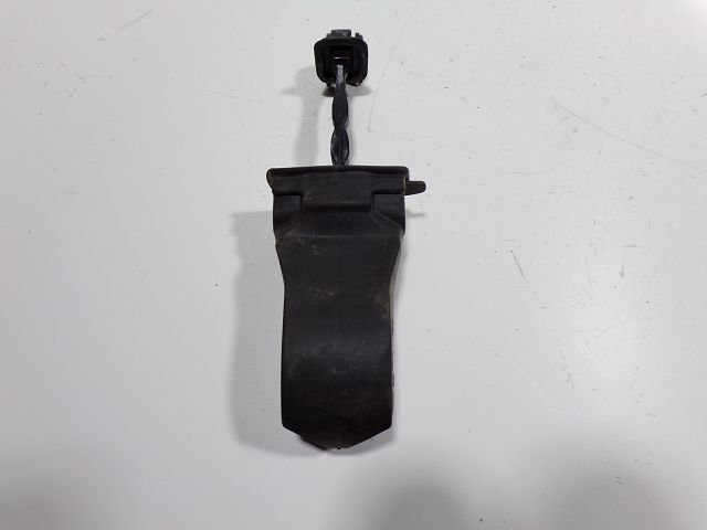 Tirant de porte avant droit