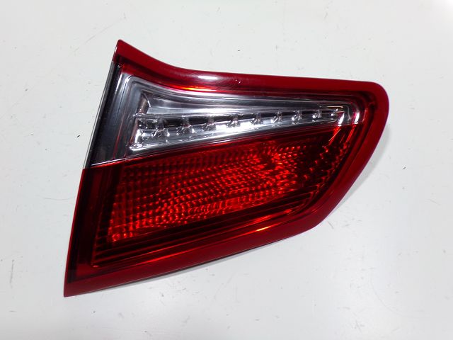 Feu arrière intérieur droit
