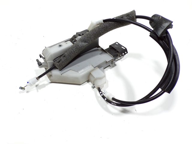 Serrure de porte arrière gauche