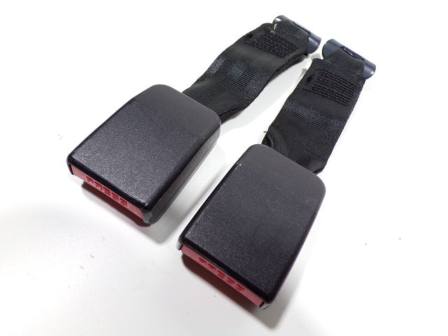 Ancrage ceinture arrière droit