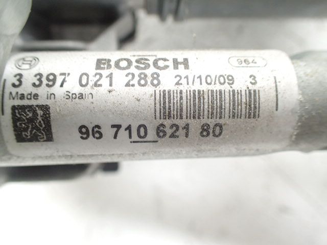 Mécanisme + moteur d'essuie glace avant