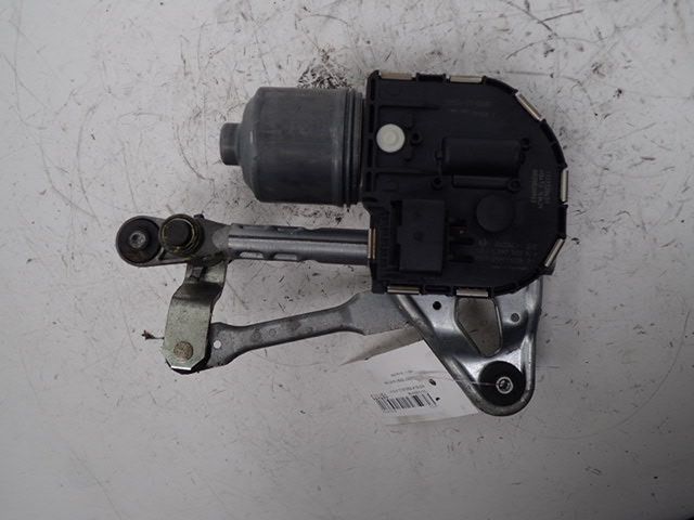 Mécanisme + moteur d'essuie glace avant